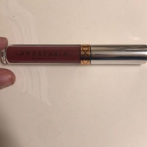 Anastasia Beverly Hills liquid lipstick